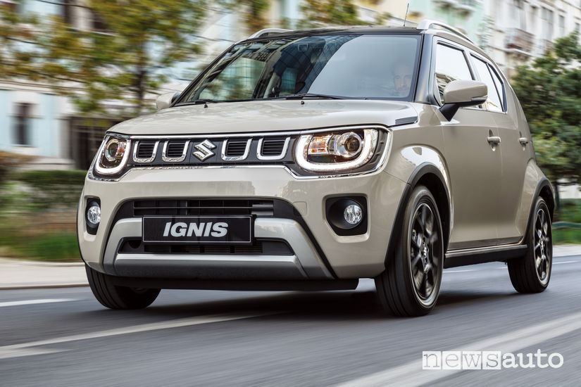 Vista anteriore Suzuki Ignis Hybrid 2020