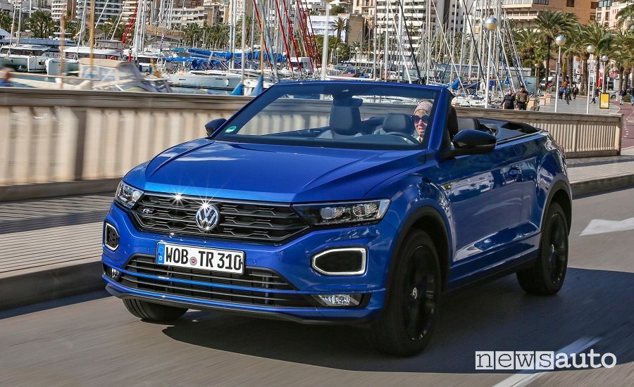 Coprivolante In Fibra Di Carbonio MAGII Per Volkswagen T-ROC (Crossover, R-Line, Cabriolet) – 2 Pezzi, Antiscivolo, Traspirante, Colore Black