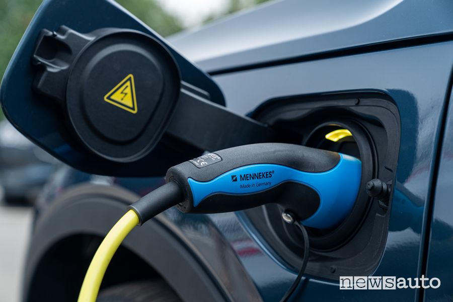 Presa di tipo 2 ricarica Volvo XC40 Recharge Inscription PHEV
