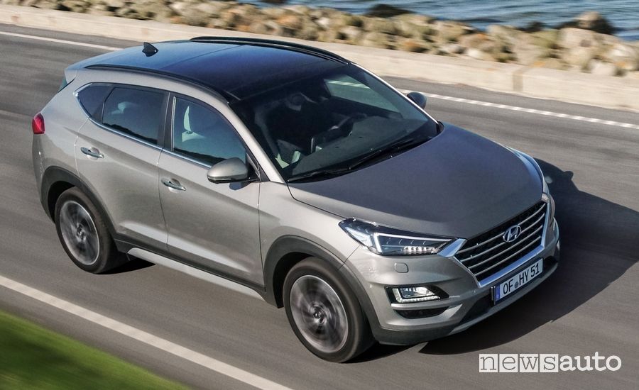 Vista di profilo Hyundai Tucson XLine