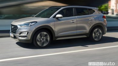 Vista laterale Hyundai Tucson XLine