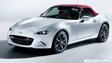 Vista di profilo Mazda MX-5 100th Anniversary Special Edition