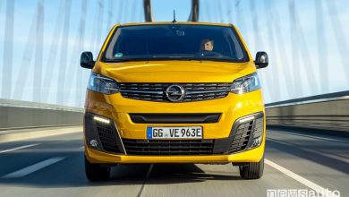Vista anteriore Opel Vivaro-e elettrico