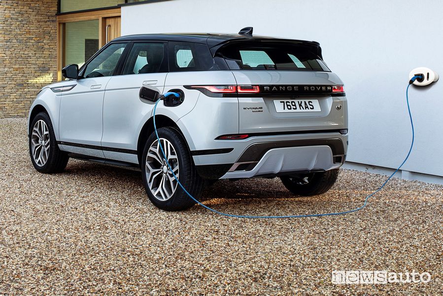Ricarica da wallbox domestica Range Rover Evoque ibrido plug-in