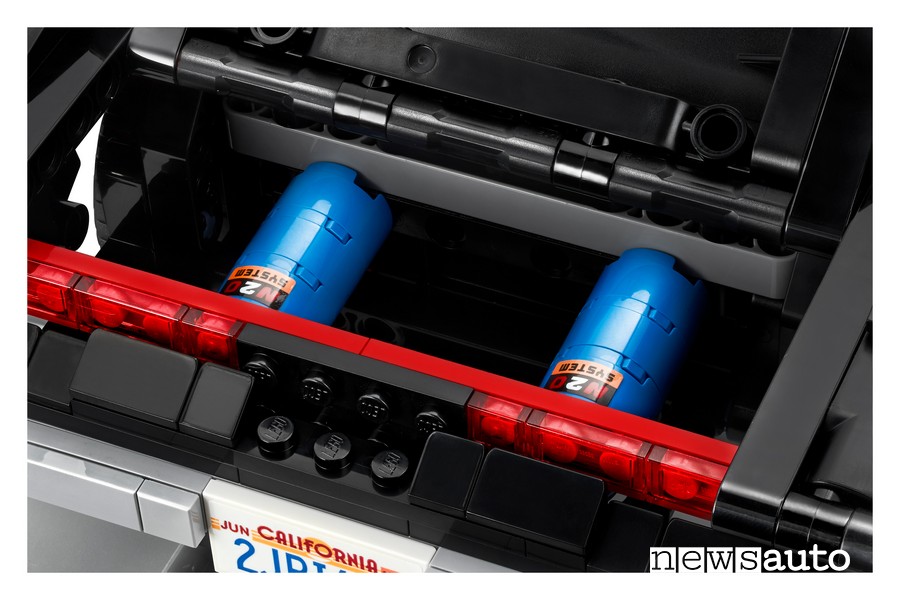 Dodge Charger Lego dettagli bombole NOS modellino auto