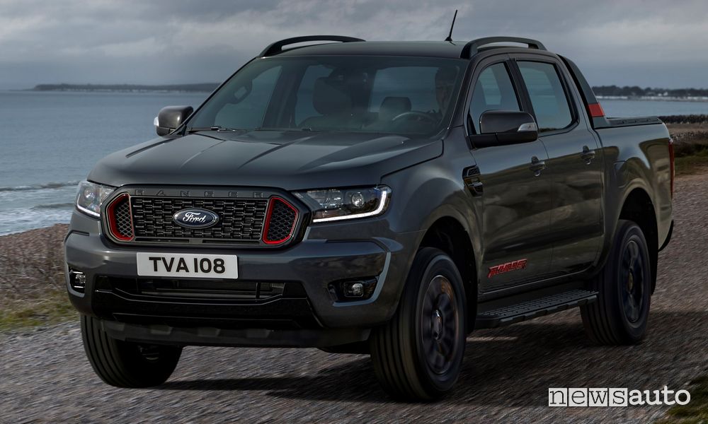 Vista anteriore Ford Ranger Thunder serie limitata
