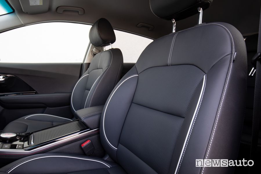 Sedili anteriori interni Kia e-Niro elettrica