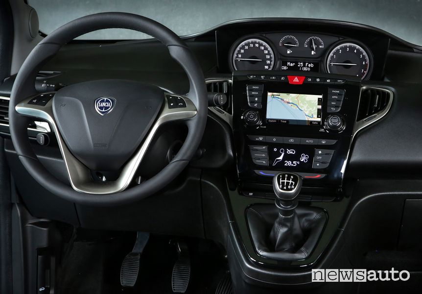 Plancia strumenti abitacolo Lancia Ypsilon Hybrid EcoChic
