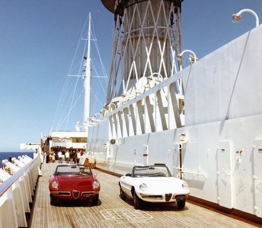 Presentazione Alfa Romeo Spider 1600 su nave da crociera Raffaello, 1966