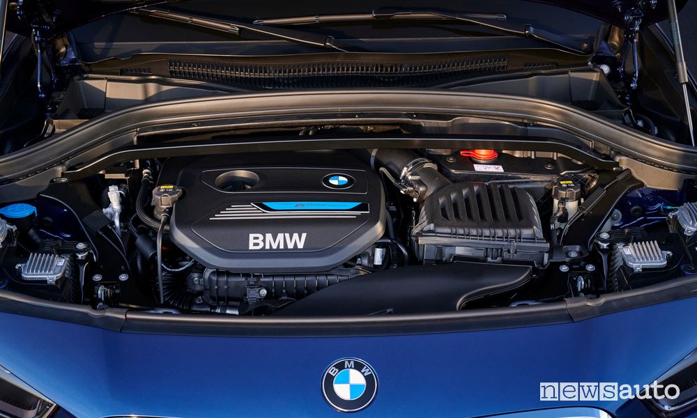 Vano motore ibrido plug-in BMW X2 xDrive25e