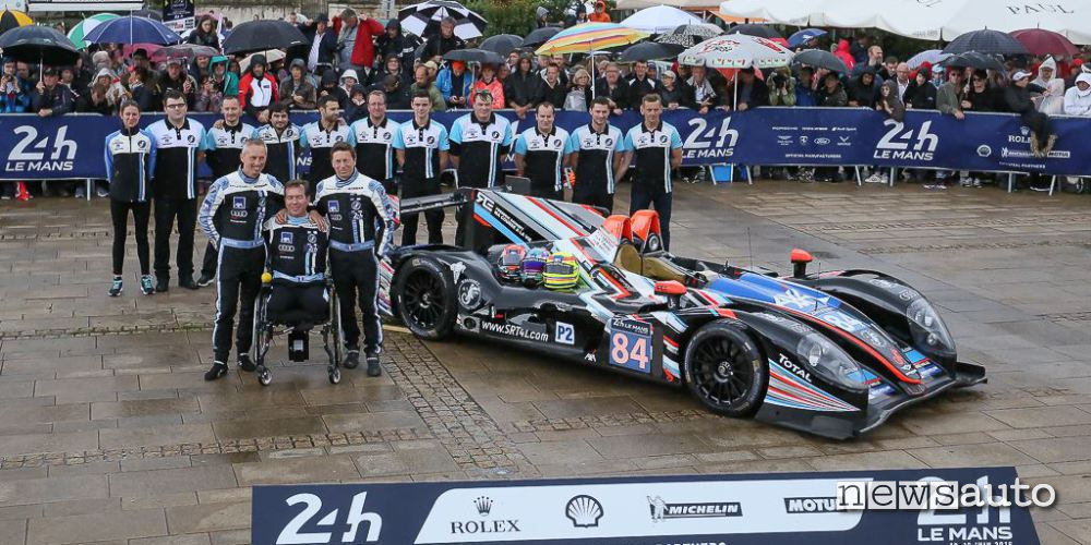 La squadra del team SRT41 Garage 56 di Frédéric Sausset dove corrono  ragazzi diversamente abili. 