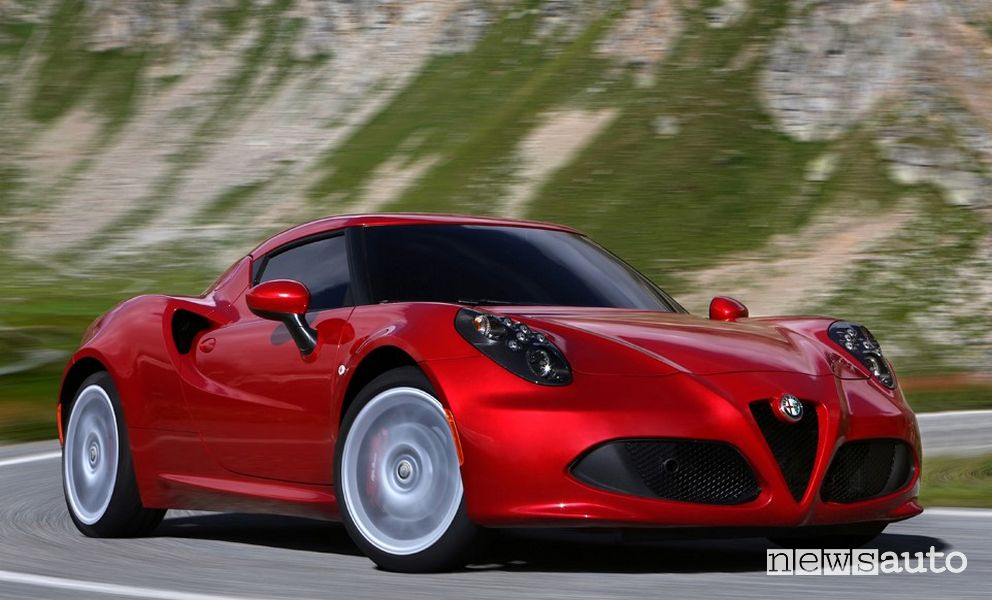 Alfa Romeo 4C, 2013