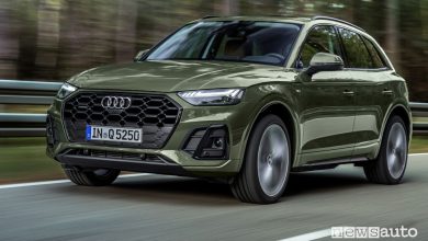 Vista anteriore Audi Q5 2021