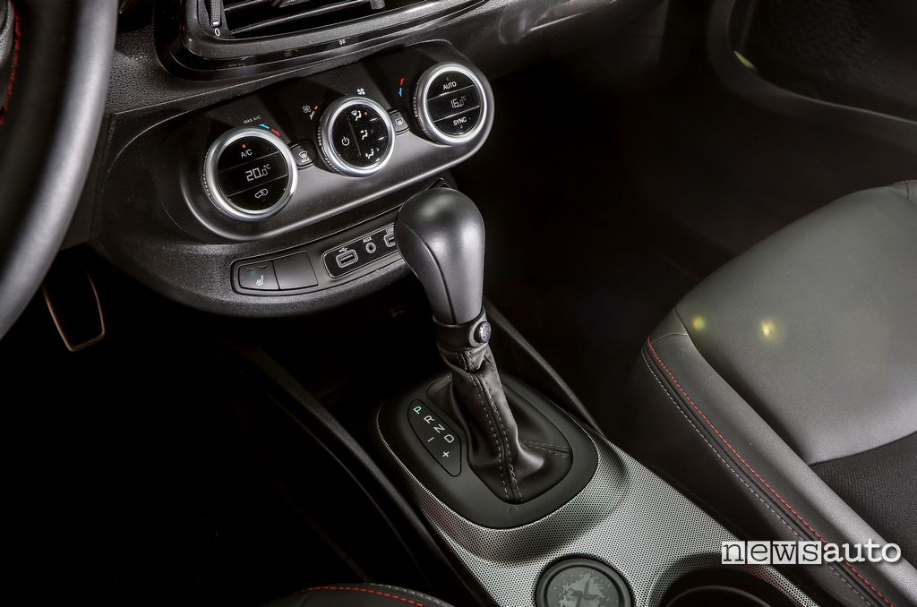 Cambio automatico doppia frizione DCT 6 marce Fiat 500X Sport