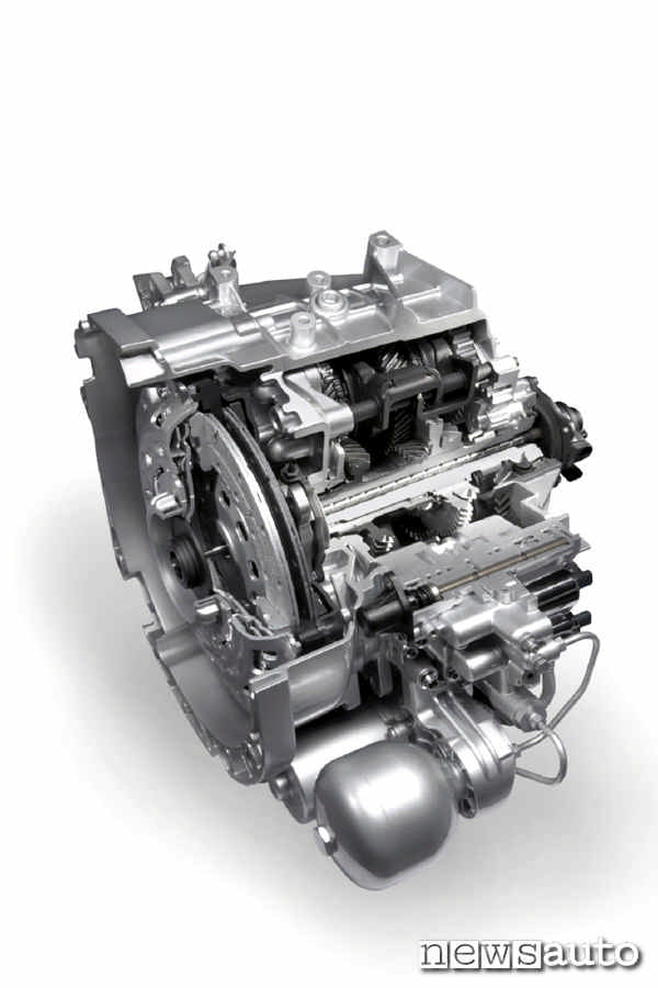Il cambio DCT a doppia frizione montato sulla Fiat 500X