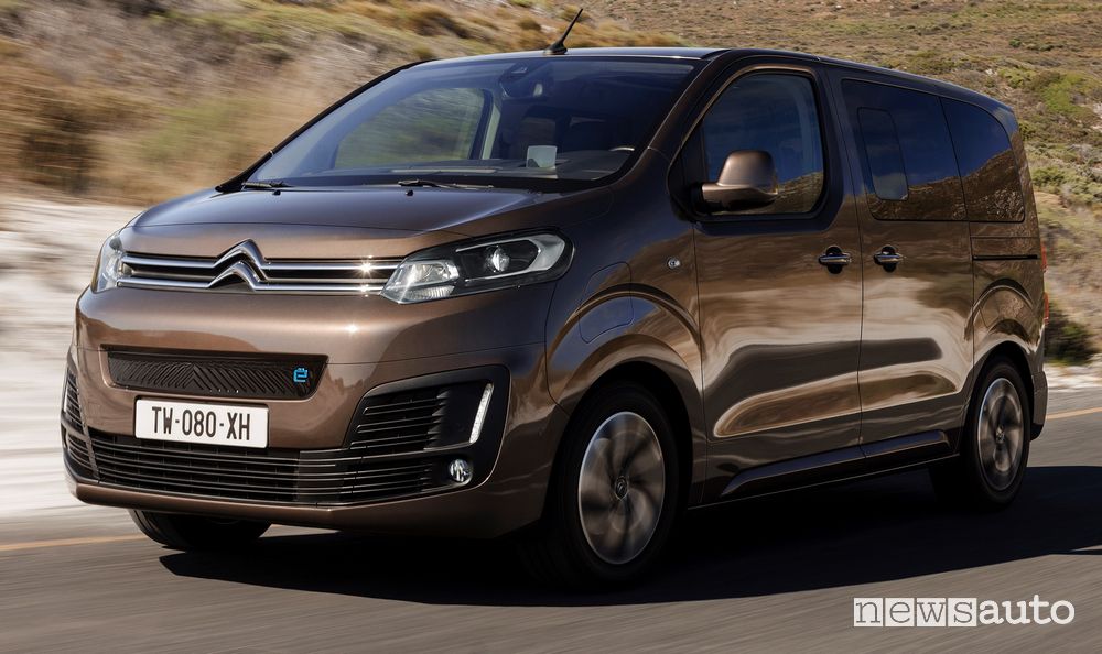 Vista di profilo Citroën ë-SpaceTourer