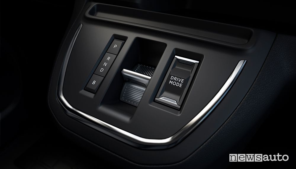 Comando Drive Mode modalità di guida Peugeot e-Traveller elettrico