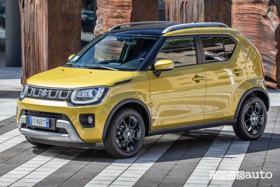 Vista di profilo Suzuki Ignis Hybrid 2020