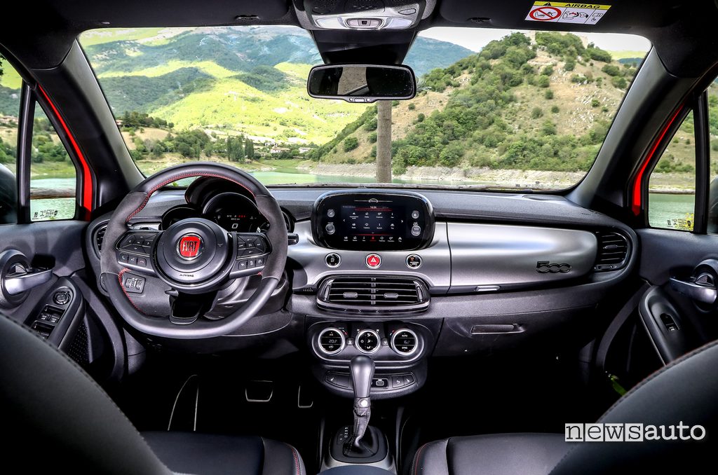 interni Fiat 500X Sport