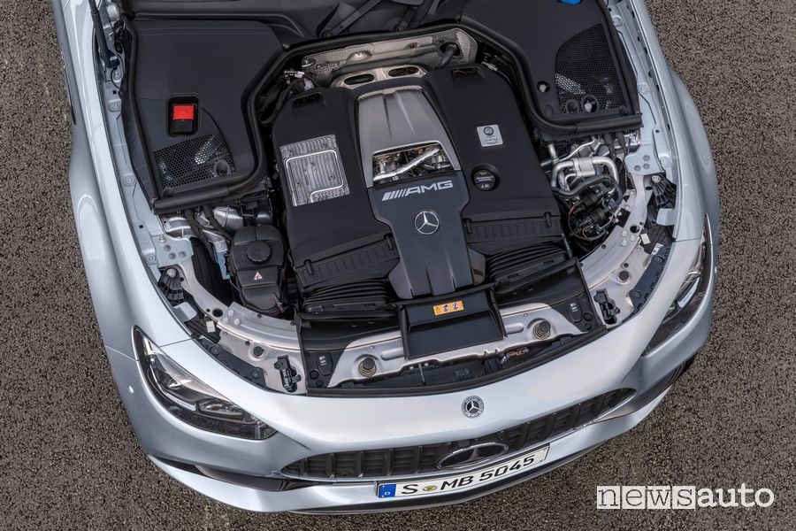Vano motore V8 biturbo Mercedes-AMG E 63 S