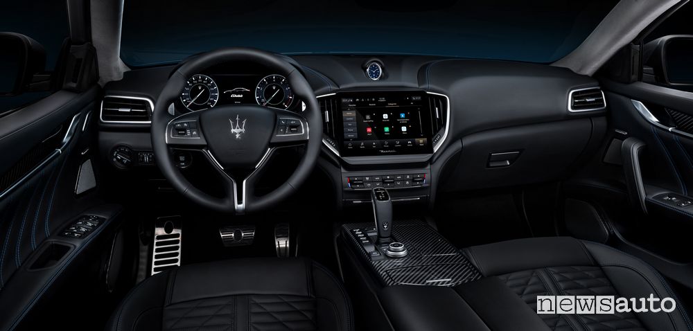 Plancia strumenti abitacolo Maserati Ghibli Hybrid ibrida MHEV