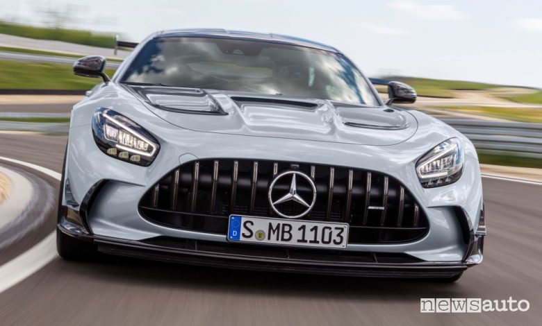 Vista frontale Mercedes-AMG GT Black Series