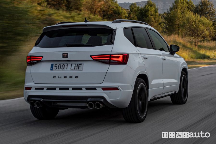 Vista posteriore Cupra Ateca