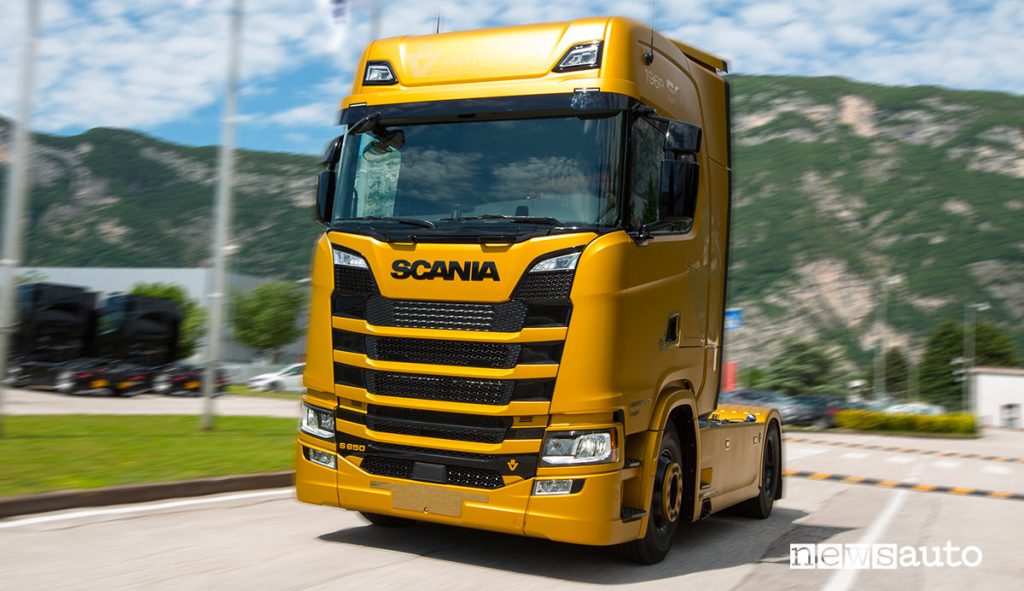 Scania V8 Gold Edition 40th Anniversary