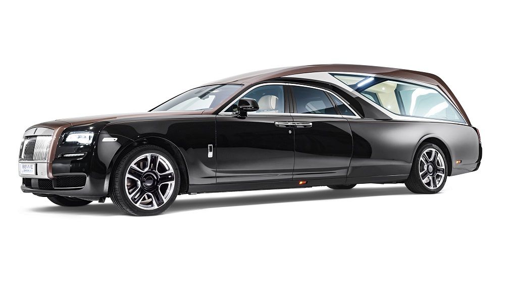 Auto funebre di lusso, una vera Rolls Royce