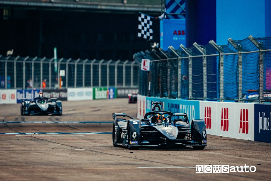 ePrix Berlino 2020 Formula E Stoffel Vandoorne Mercedes