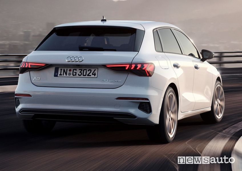 Vista posteriore Audi A3 Sportback g-tron