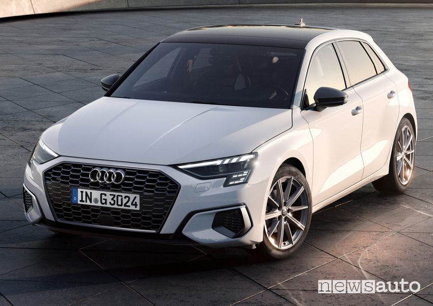 Vista di profilo Audi A3 Sportback 30 g-tron
