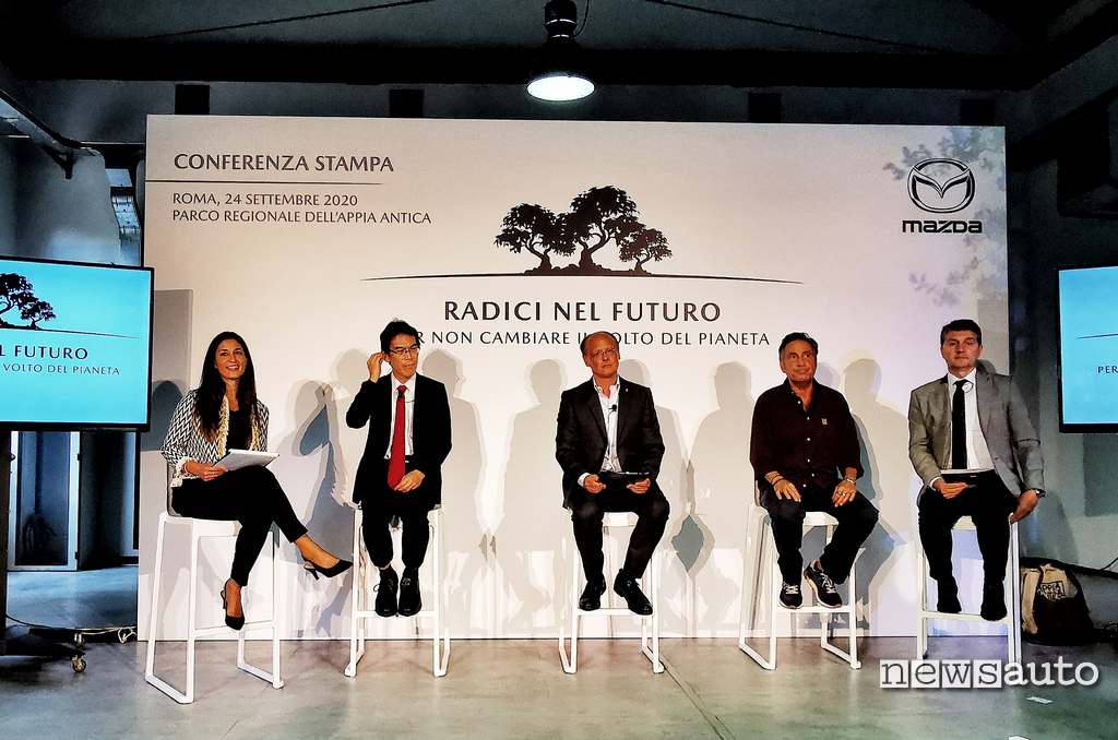 Conferenza stampa evento Mazda "Radici nel futuro per non cambiare il volto del pianeta"