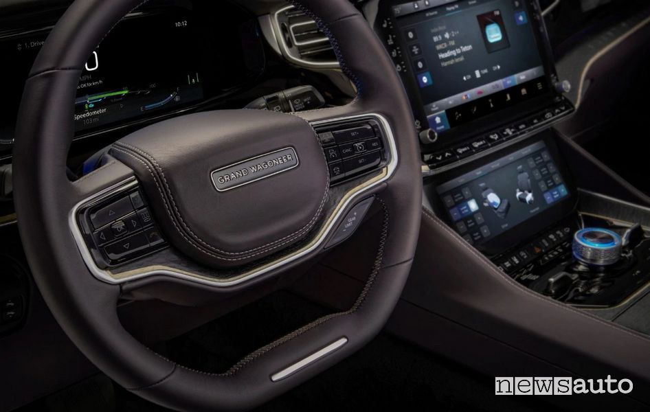 Volante abitacolo Jeep Grand Wagoneer Concept