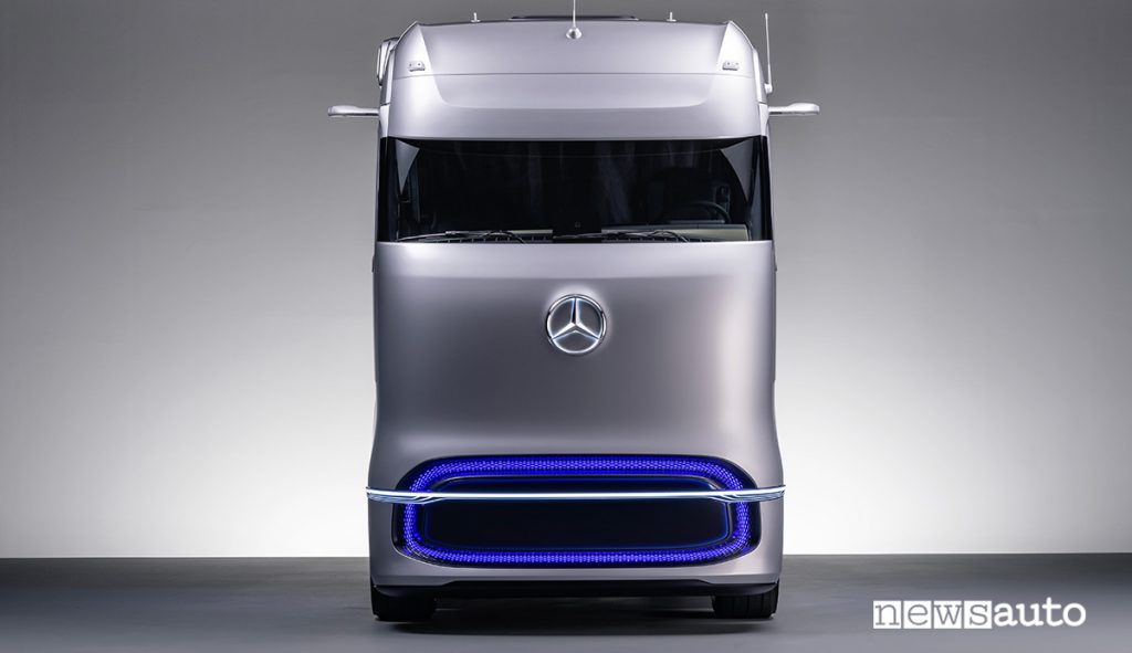 Mercedes-Benz GenH2 Truck camion a idrogeno