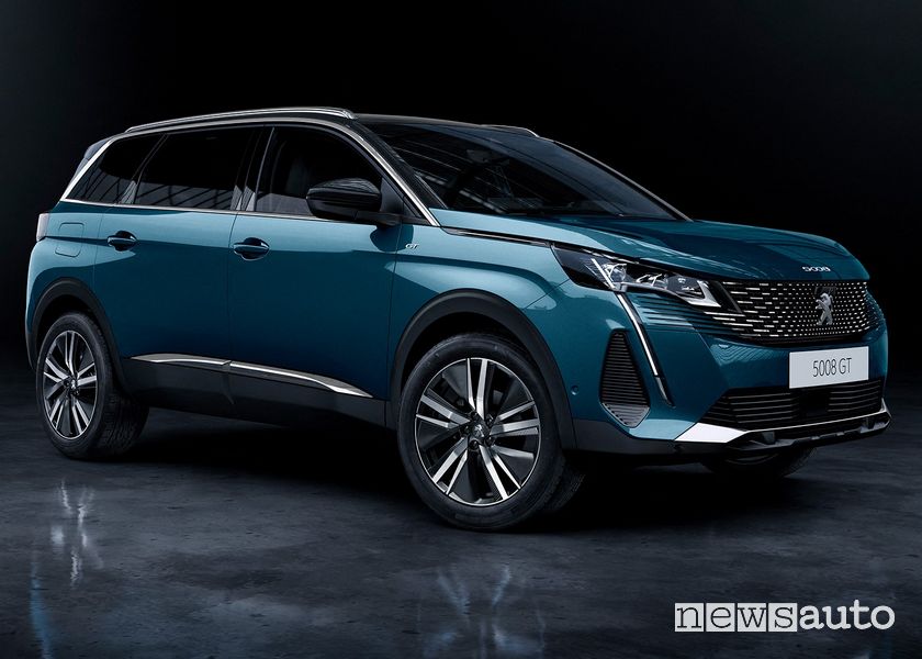 Vista di profilo nuovo Peugeot 5008 GT