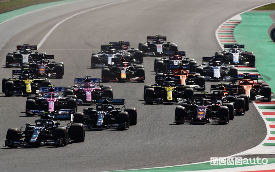 La partenza del Gp Toscana Ferrari 1000 al Mugello