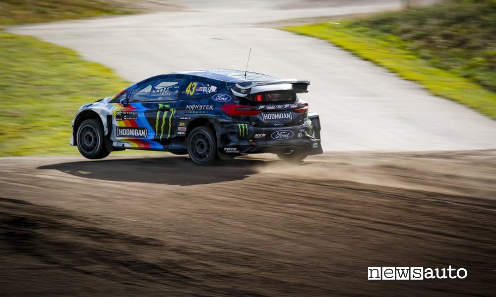 La  ford fiesta erx elettrica di ken block hoonigan al rallycross