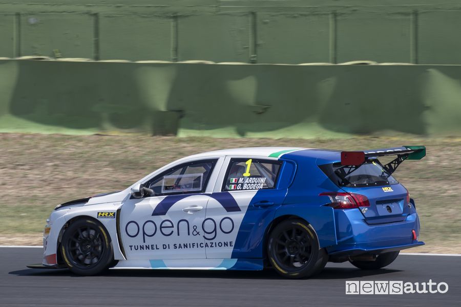 Peugeot 308 TCR gara a Vallelunga, com'è andata