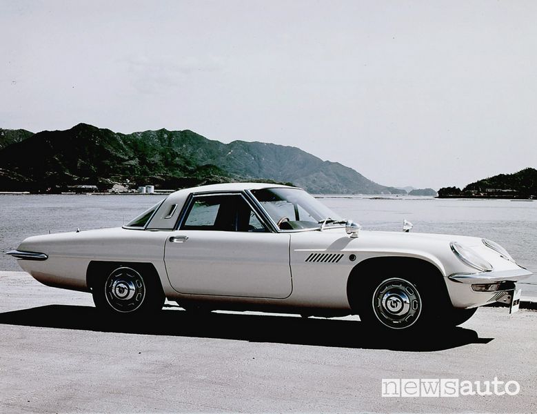 Mazda Cosmo Sport (110S) del 1967