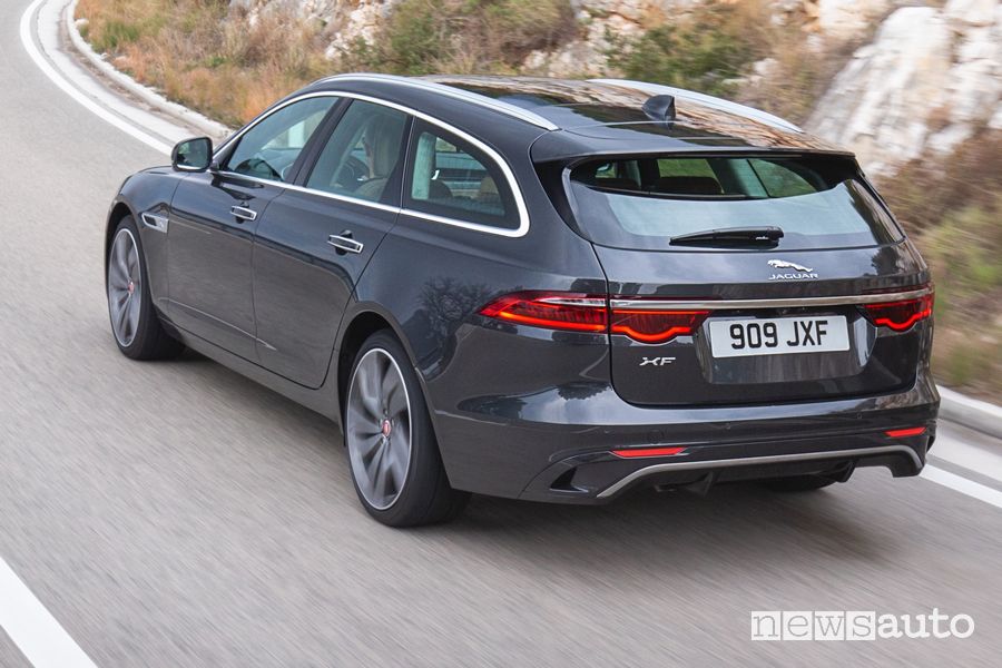 Vista posteriore Jaguar XF Sportbrake