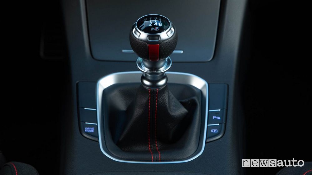 Leva cambio manuale nuova Hyundai i30 N Line