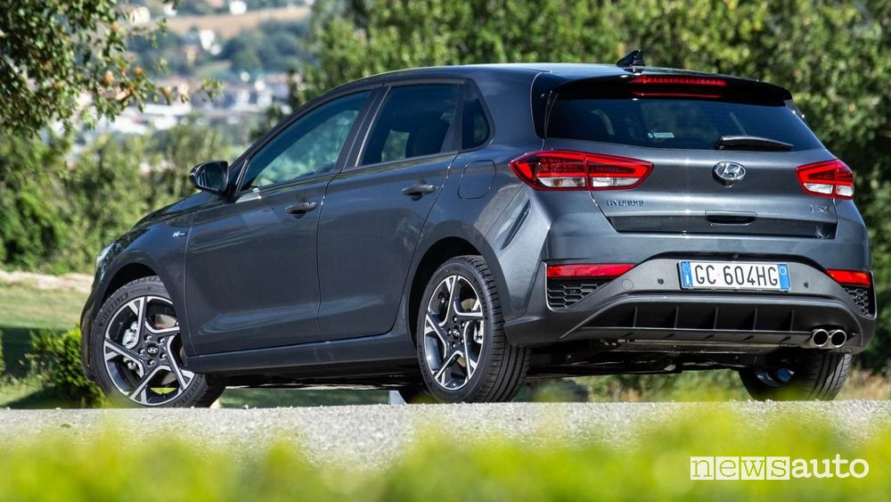 Vista posteriore nuova Hyundai i30 N Line