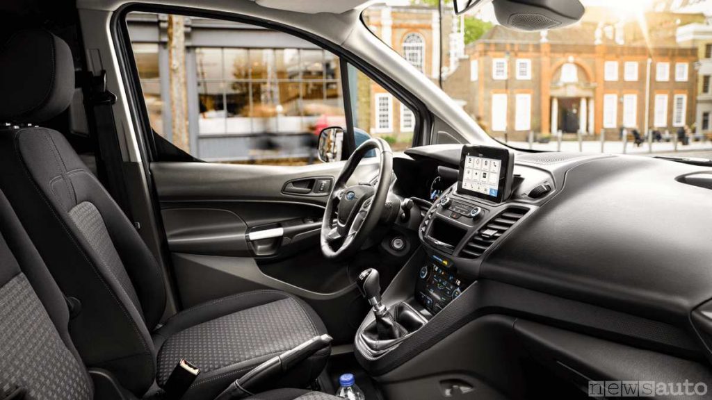 Abitacolo ed interni del Ford Transit Connect 2020