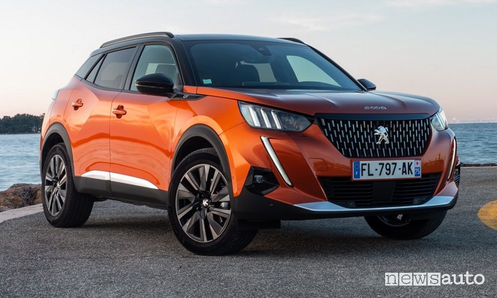 Peugeot 2008, nuova gamma e prezzi