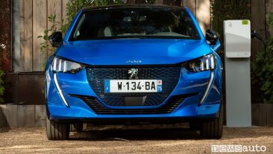 Ricarica trifase, caricatore da 11 kW su Peugeot e-208, e-2008