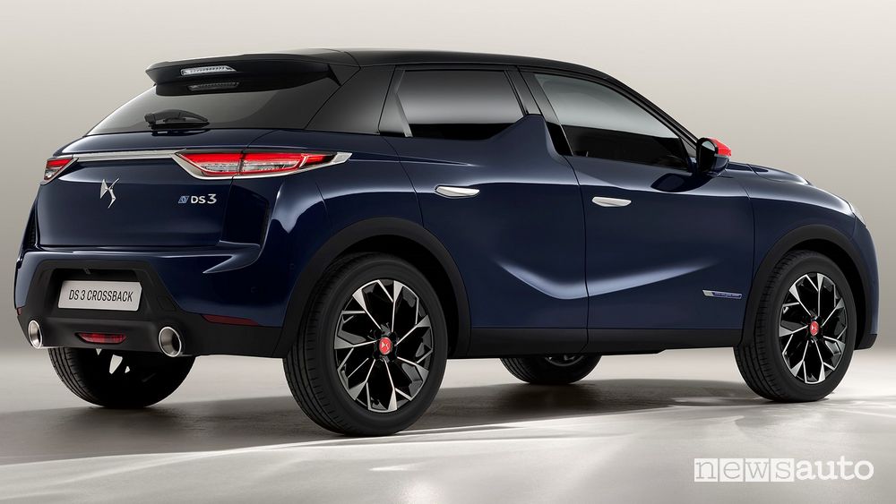 Vista posteriore DS 3 Crossback Ines De La Fressange Paris