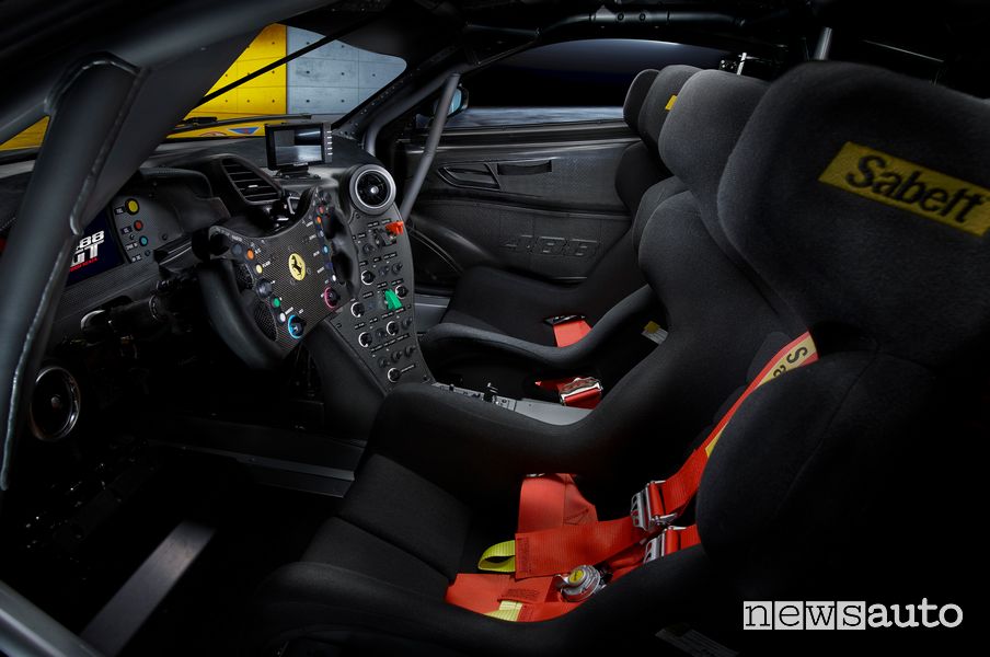 Sedili da corsa abitacolo Ferrari 488 GT Modificata