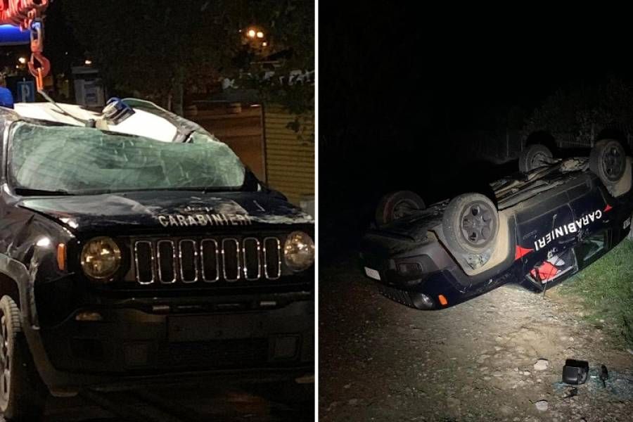 La Jeep Renegade dei Carabinieri ribaltata da una ruspa
