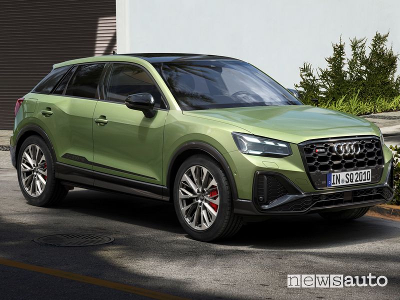 Vista laterale, griglia anteriore Audi SQ2